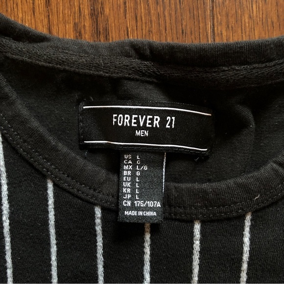 Forever21 tshirt - Picture 3 of 3